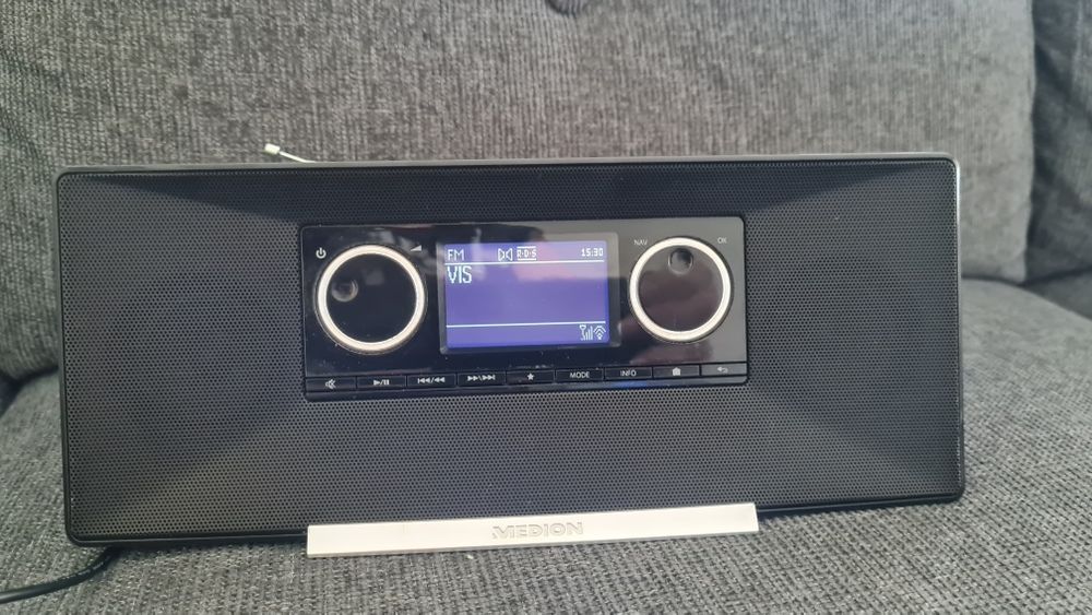 Medion I-net, FM, DAB+,USB player.