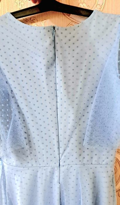 Продам платье голубое