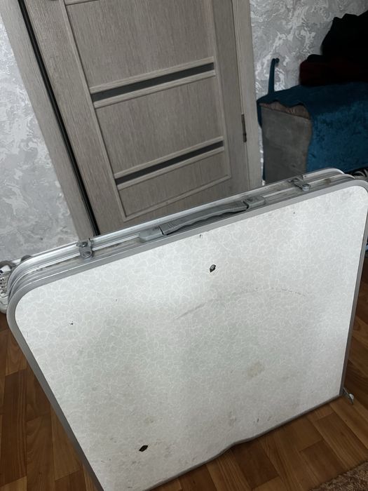 продается раскладной стол