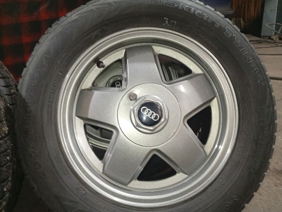 Продам оригинальные диски Ауди