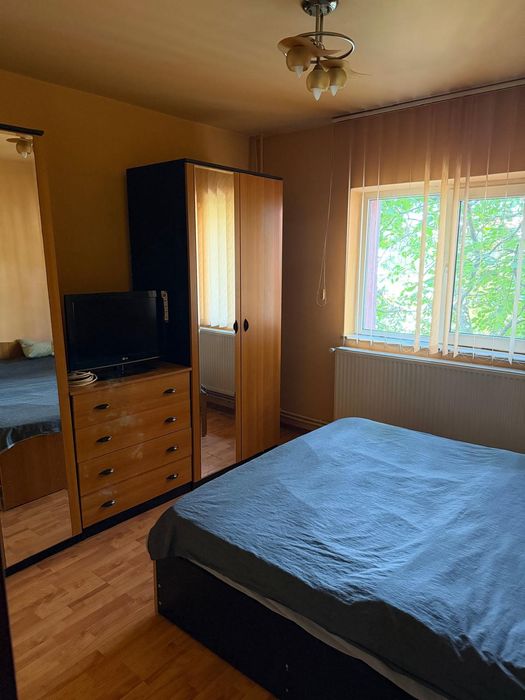 Apartament 4 camere zona 1 Mai