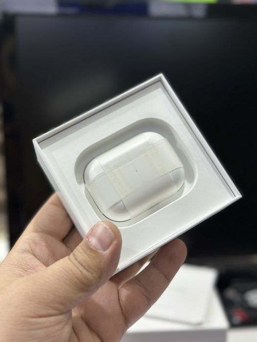 Airpods ProWith ZE/A