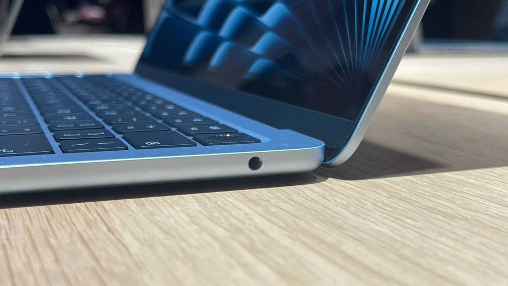 Mac Book Air M5 13'6 inch Sky Blue