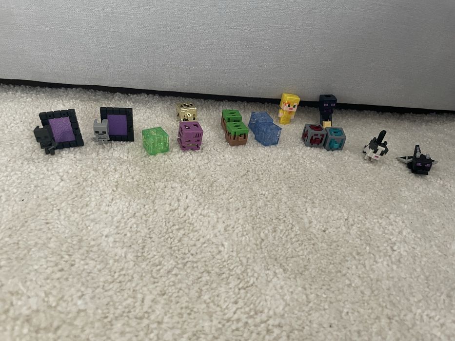 Kinder Minecraft играчки.