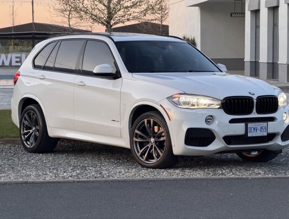 BMW X5 F15 5.0i 2016
