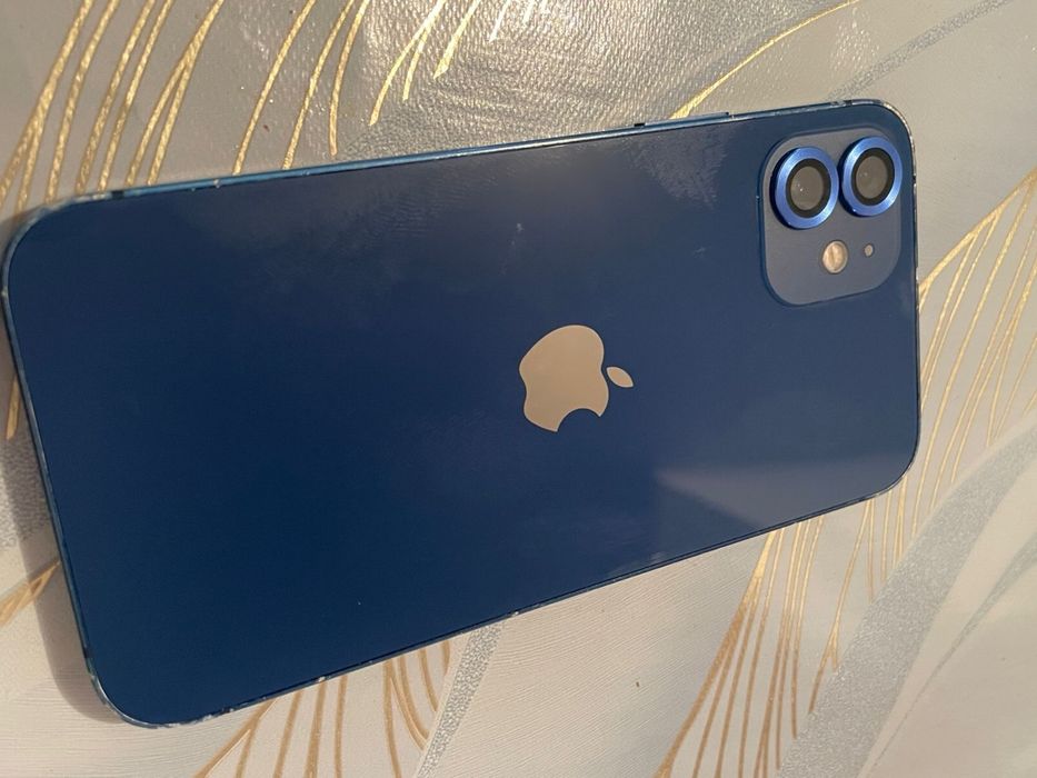 Продам Iphone 12.  128 gb