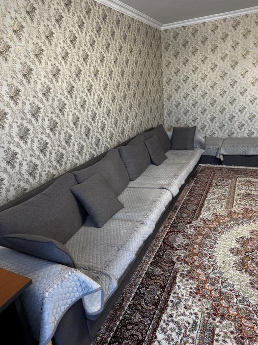 Диван 4.90 тумба в подарок