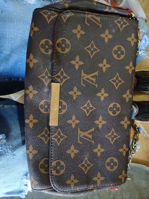 Vand geanta louis vuitton