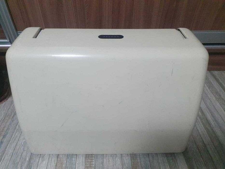 Продам швейную машинку Janome XL23