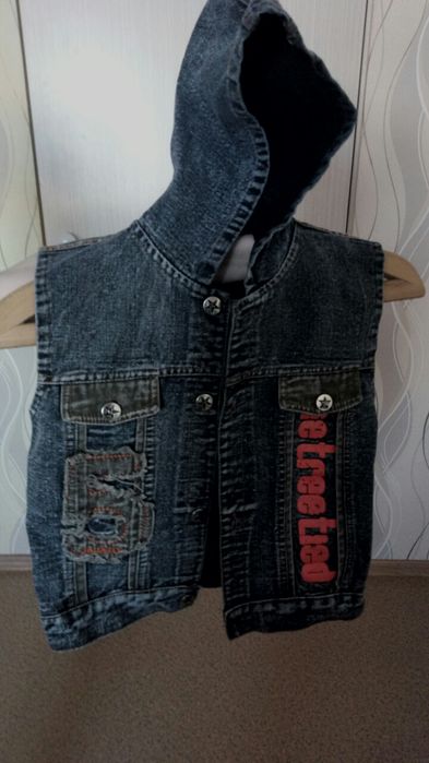 Продам детские вещи.