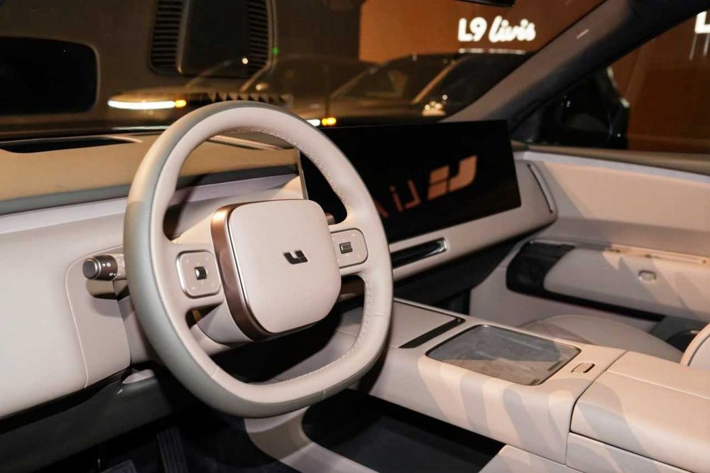Livis двухцветный L9 Lixiang официальный дилер Li Auto Control Auto