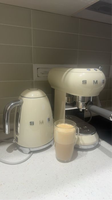 Продам чайник+кофемашина Smeg оригинал