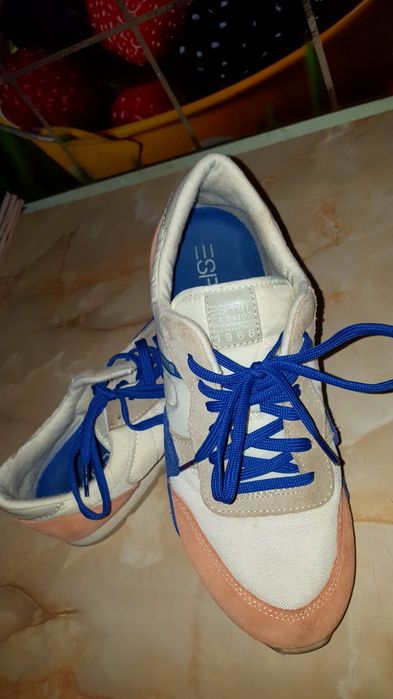 adidași Esprit 41