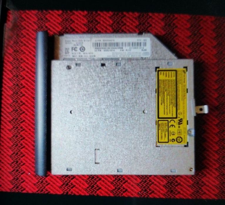 Unitate optică pentru CD uri și DVD uri, pentru laptopuri