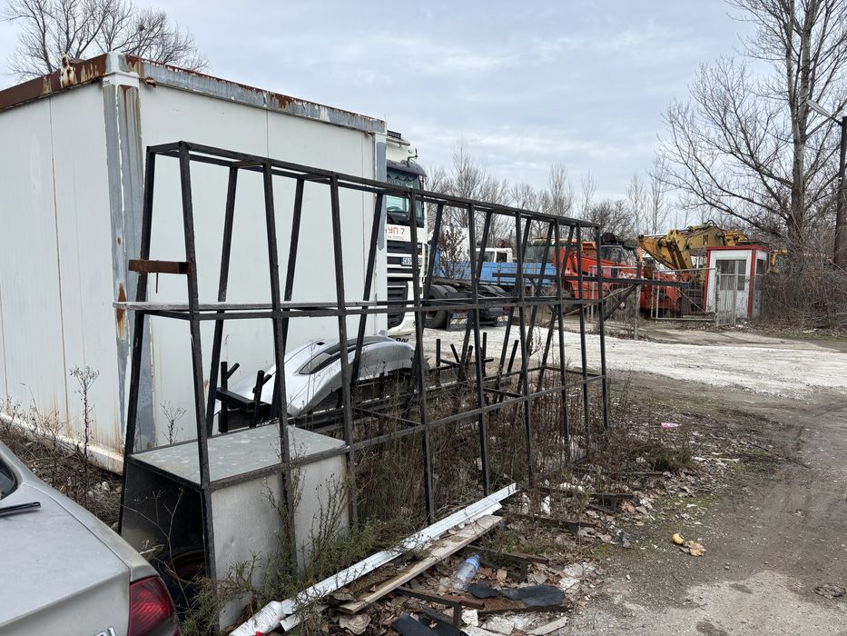 Пирамида за стъкла и дограма 2х4м