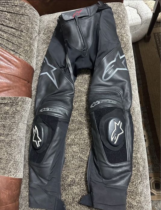 Blugi moto piele