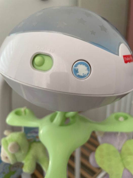 Fisher Price Музикална въртележка - проектор 3 в1  играчка за кошара