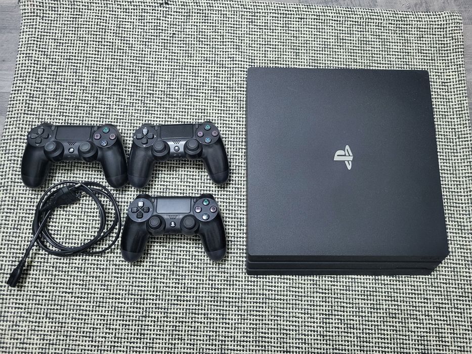 PS 4 PRO ultima versiune 7216B + jocuri