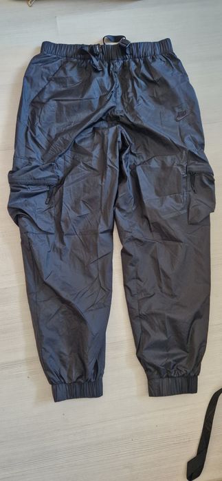 Vând trening Nike , colecție noua