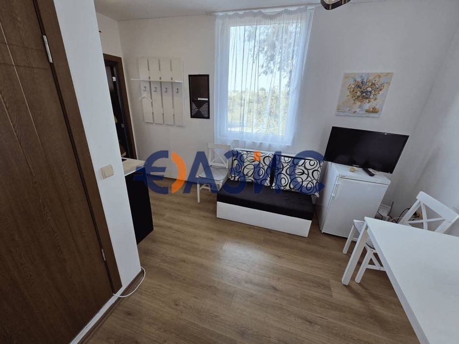 Продава се Двустаен апартамент в к.к. Слънчев бряг - 51 кв.м за 1177 €/кв.м - Снимка #1