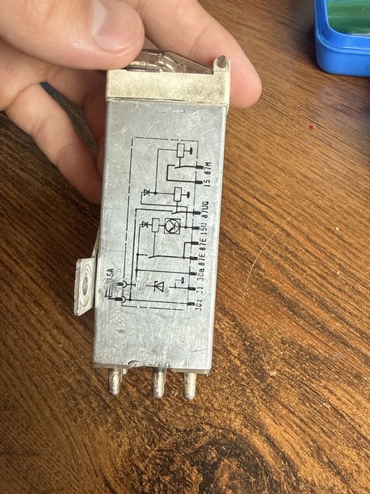 Реле перегрузки мерседес 124. W124 e280