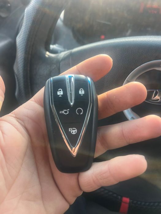 Ключ с чипом Чанган х5 плюс.