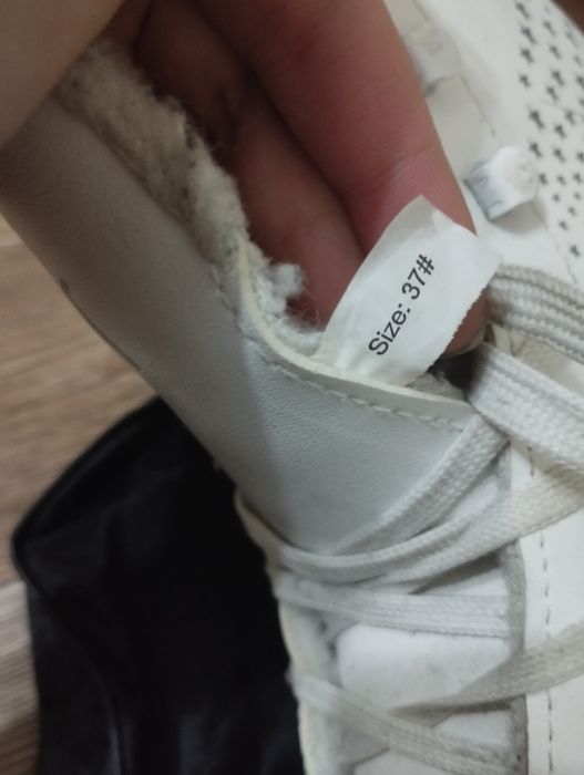 Продам коньки 37 размер