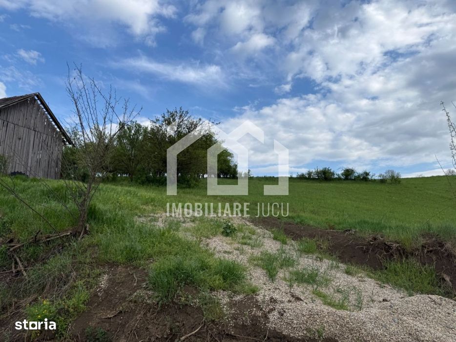Teren intravilan construibil – 2.100 mp | Căianu