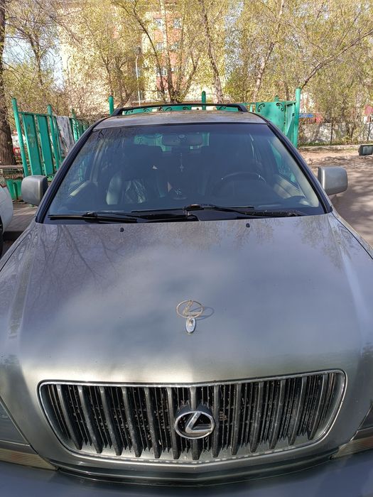 Продам авто Lexus Rx 300