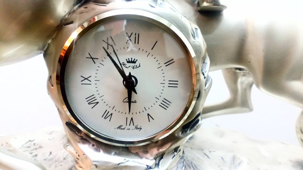 Часы настольные, клеймо