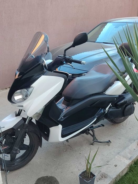 Scuter YAMAHA X MAXX 250 /16500km/2012