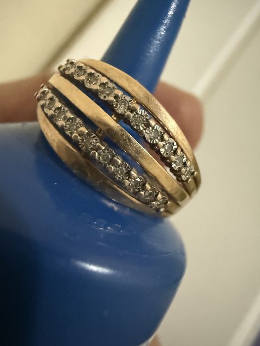 Кольцо бриллиант золотое