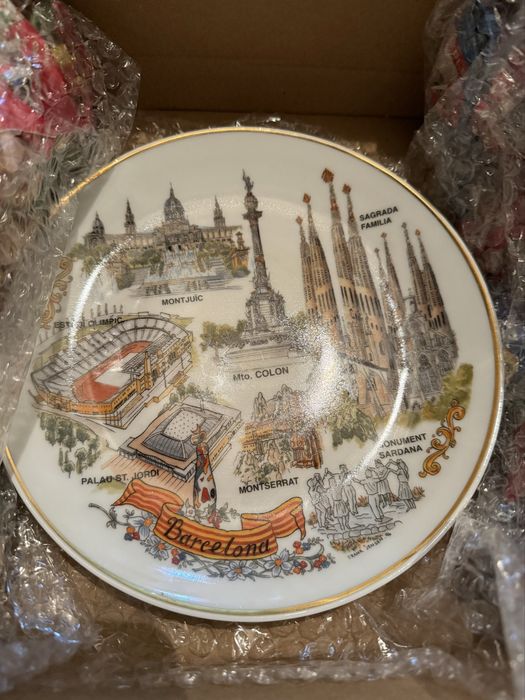 20-30 лева нови чинии от различни места по света