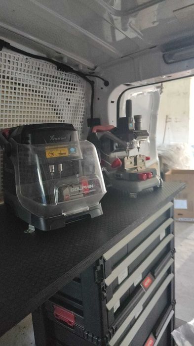 Chei auto pierdute? Fac chei noi, programez și repar contacte