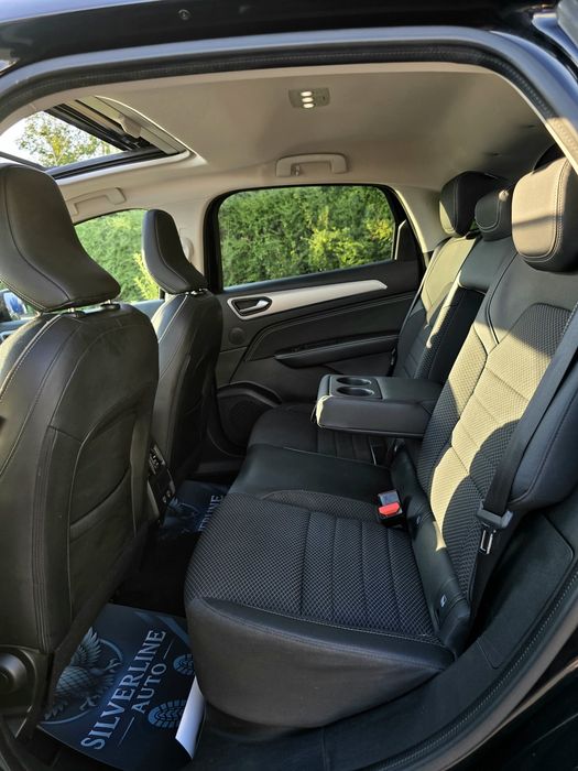 Renault Arkana 1.6 E-Tech ~ Trapă ~ BOSE Edition