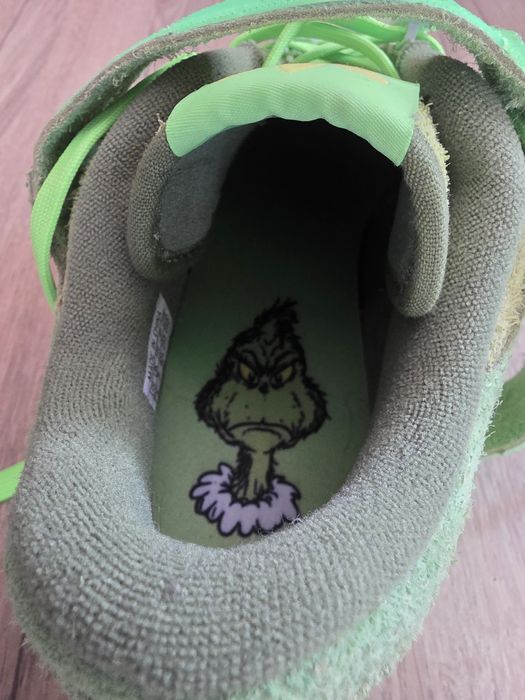 Adidas form low Grinch