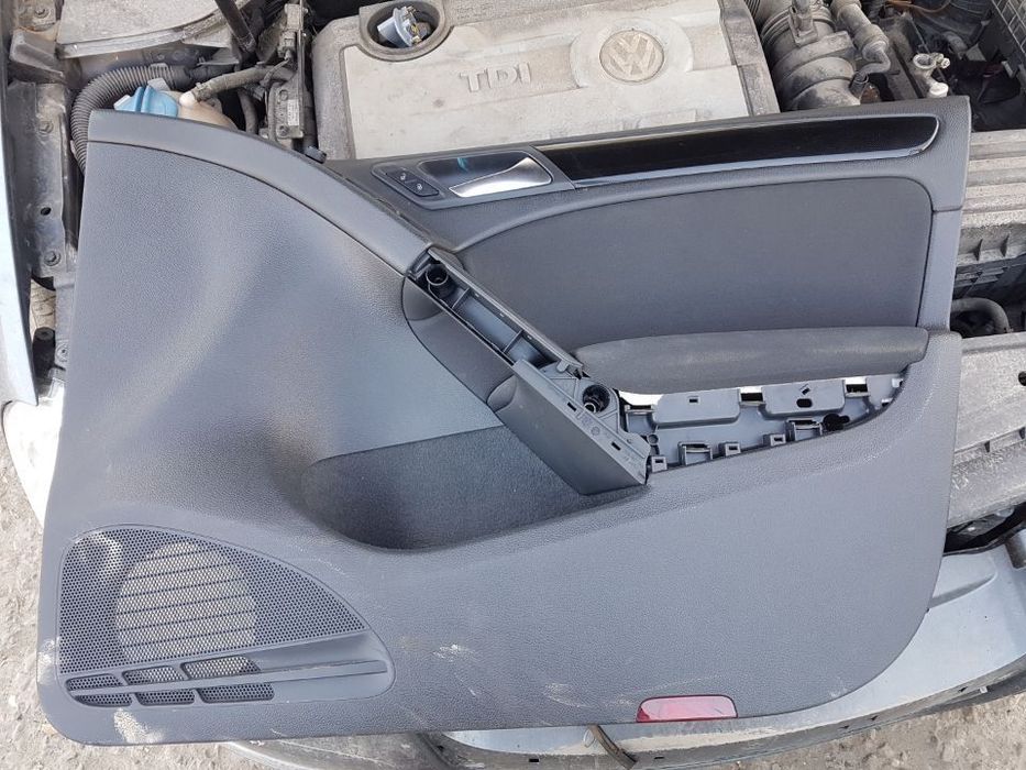 Fata Interioara Usa / Portiera Dreapta Fata VW Golf 6 2008 - 2013