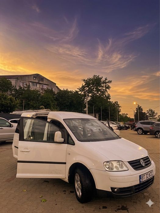 Cash/Schimb VW Caddy Life 1.9 bls 2008 faruri automate,Cititi descrierea !!!