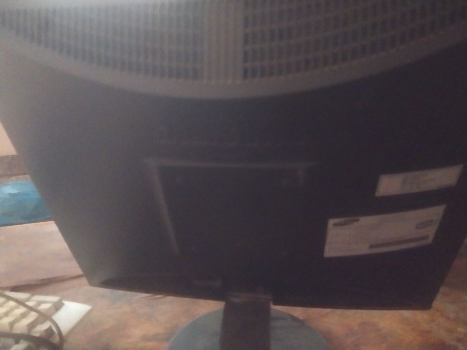 samsung kompyuter ishlaydi
