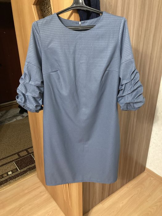 Платье женское, размер 48