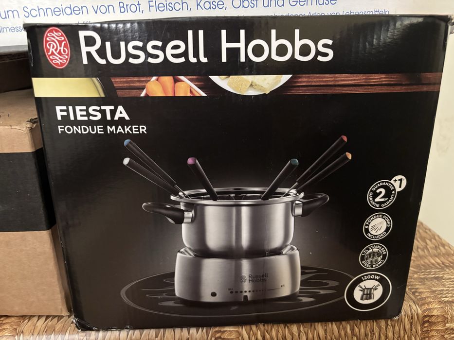 Нов електрически комплект за фондю Russell Hobbs Fiesta (1200W)