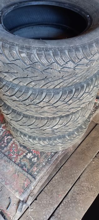 Продам шины зимние