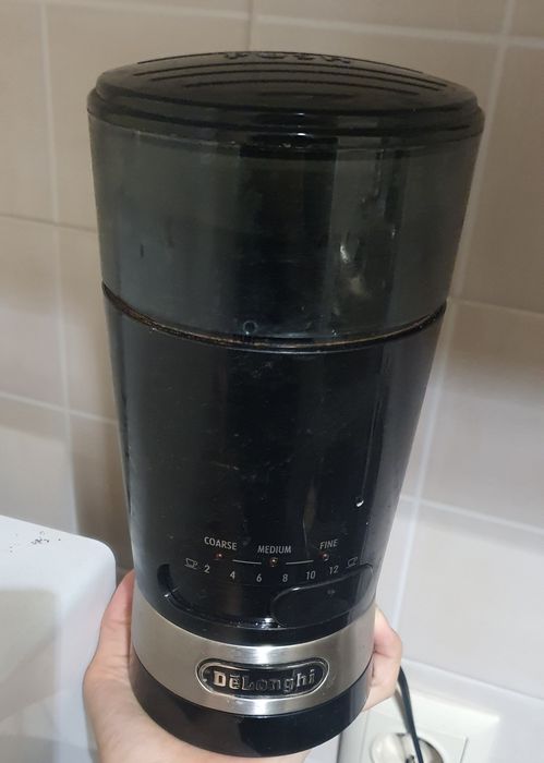 Кофемолка Delonghi