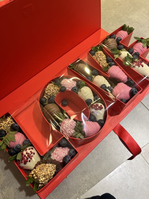 коробка продаю love