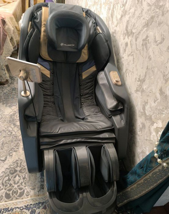 Массажный кресло