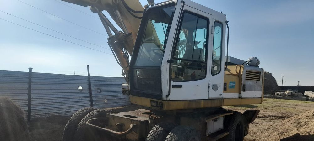 Экскаватор  Libher