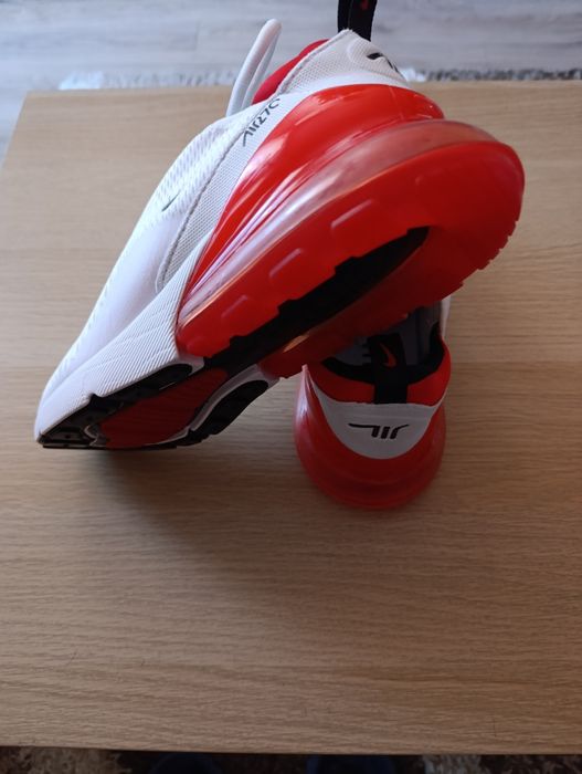 Маратонки Nike AIR 27C