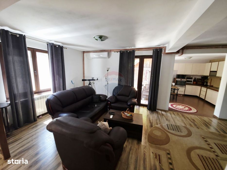 Casă de vânzare – Zonă Centrala Piatra Neamt