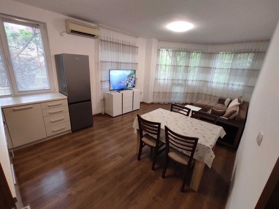 Дава се под наем Двустаен апартамент в Пловдив, Въстанически - 75 кв.м за 459 € - Снимка #3