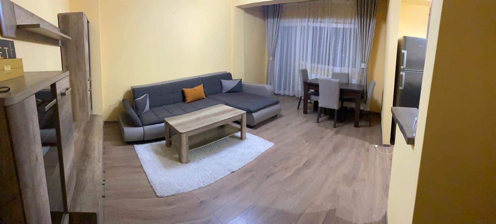 Apartament de inchiriat.